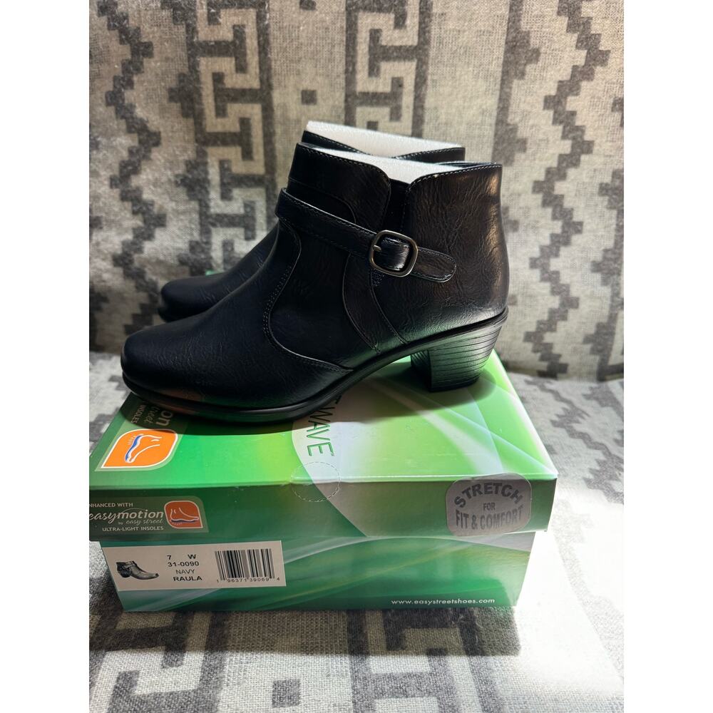 Easy Street Men's Raula Boots Size 7